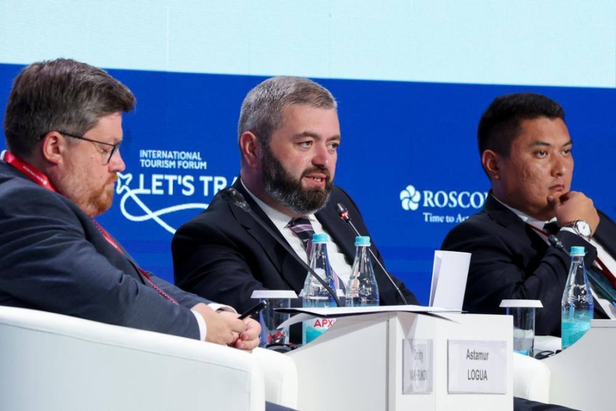 АСТАМУР ЛОГУА НА ФОРУМЕ «ПУТЕШЕСТВУЙ!» РАССКАЗАЛ О РАЗВИТИИ ТУРИЗМА В АБХАЗИИ.