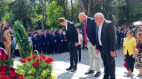 И.о. Министра туризма Республики Абхазия Теймураз Хишба и коллектив министерства почтили память героев Великой Отечественной войны