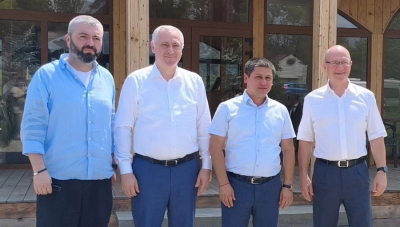 ПРЕЗИДЕНТ БАДРА ГУНБА ОБСУДИЛ С СЕРГЕЕМ КИРИЕНКО ПЕРСПЕКТИВЫ РАЗВИТИЯ ТУРИЗМА В АБХАЗИИ